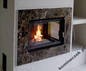Pełny zestaw - wkład z płaszczem wodnym 8 kw z ramą marmurową BRĄZOWĄ + akcesoria montażowe